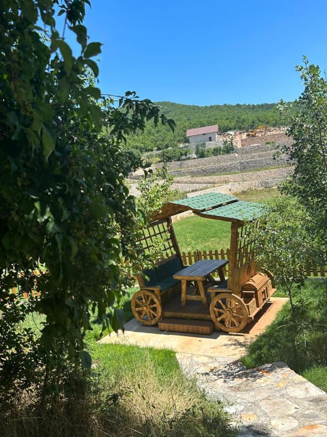 Hotel Etno Selo Montegoat Nikšić Exteriér fotografie